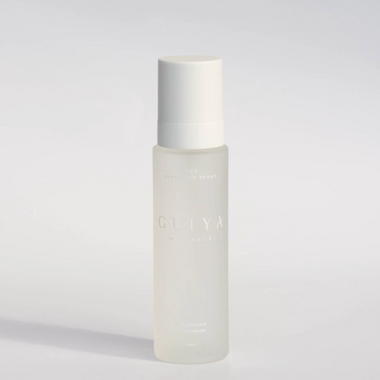 Aura Finishing Spray